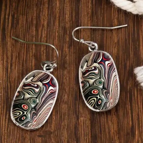 New Unique Bohemian Camouflage Totem Earrings Silver Tone & Hooks - Picture 3 of 3